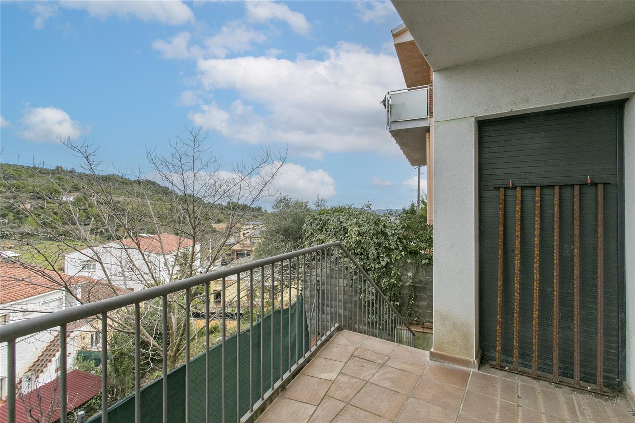 Casa en venta en Sant Quintí de Mediona Barcelona Número 24
