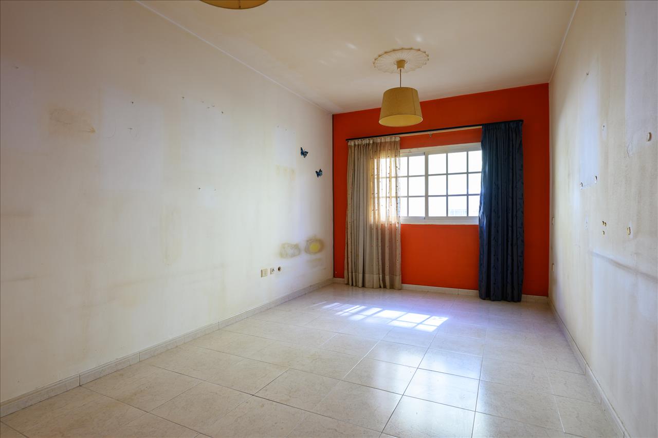 Piso en venta en Santa Lucía de Tirajana Las Palmas Número 1