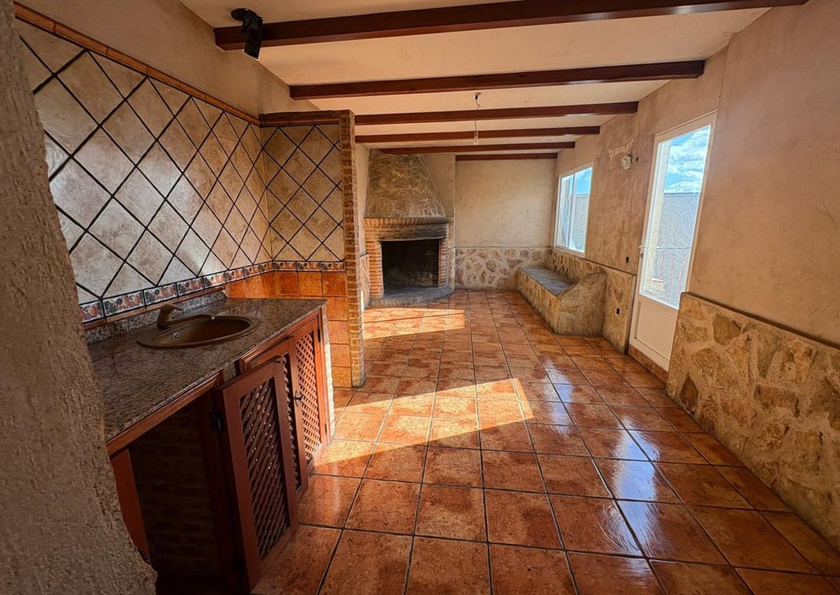 Casa en venta en Campo de Criptana Ciudad Real Número 10