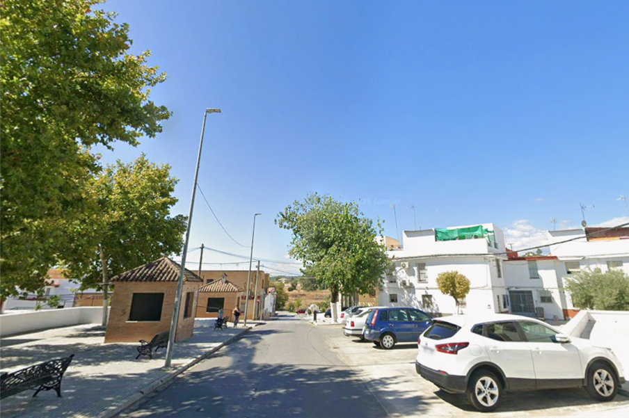 Casa en venta en Lora del Río Sevilla Número 0