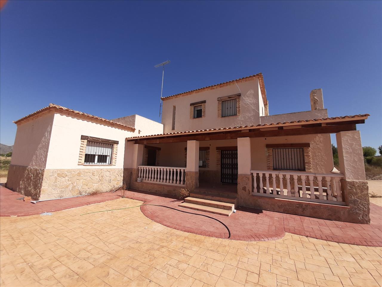 Casa en venta en Salinas Alicante Número 0