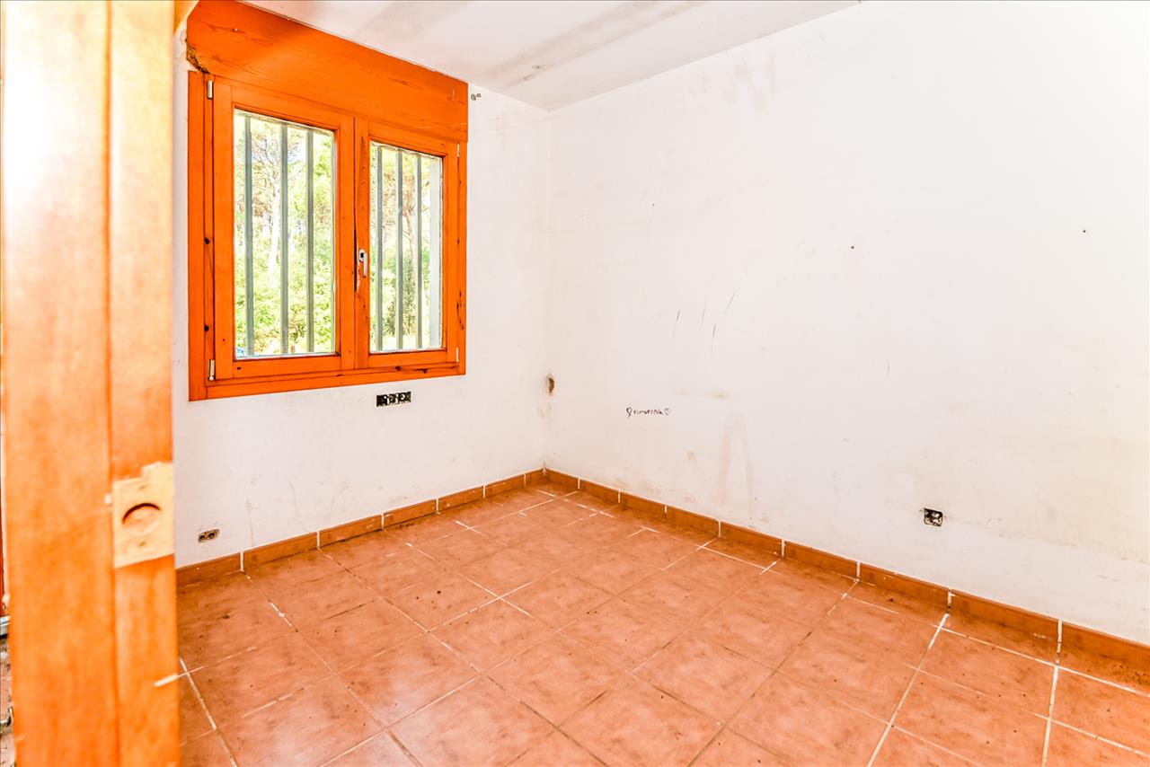 Casa en venta en Vidreres Girona Número 3