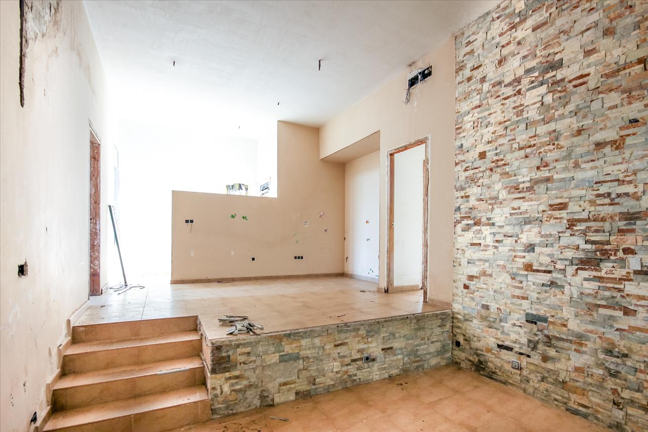 Casa en venta en Corbera de Llobregat Barcelona Número 1