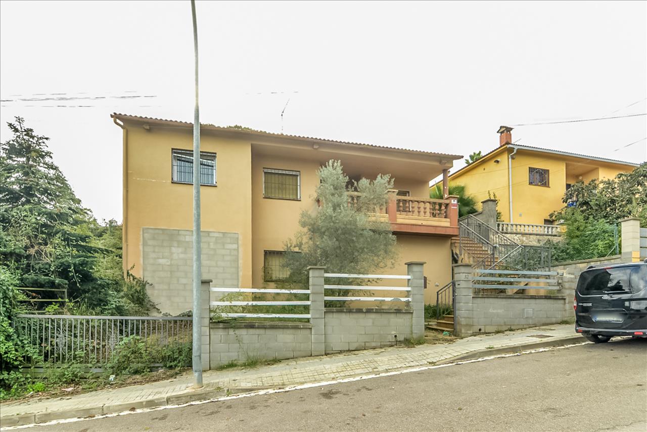Casa en venta en Tordera Barcelona Número 21