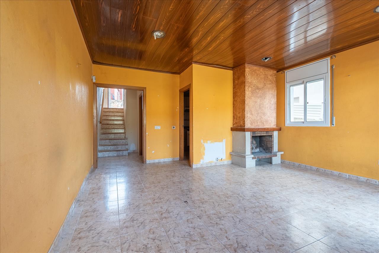 Casa en venta en Albinyana Tarragona Número 1