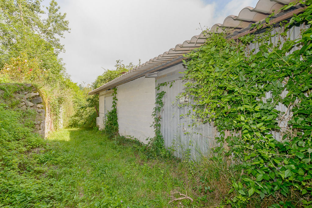 Casa en venta en Lena Asturias Número 10