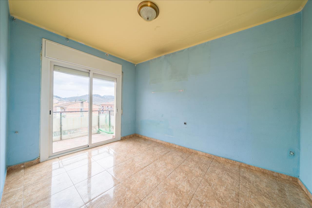 Piso en venta en Olot Girona Número 10