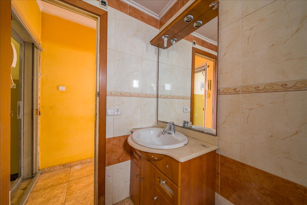 Piso en venta en Olot Girona Número 18