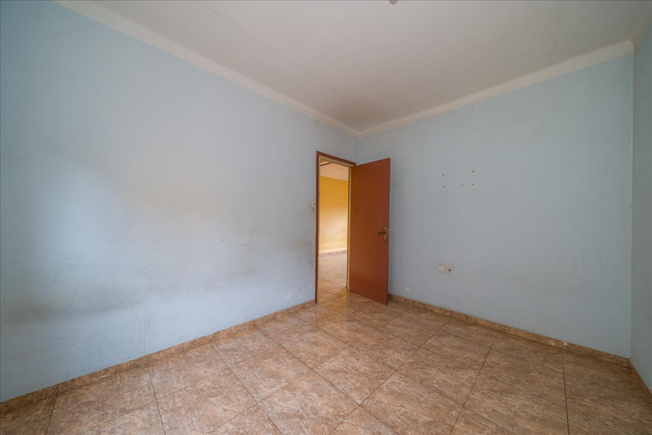 Piso en venta en Olot Girona Número 9