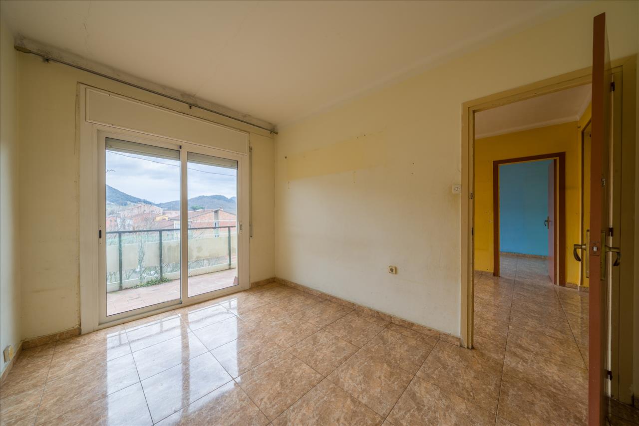 Piso en venta en Olot Girona Número 6