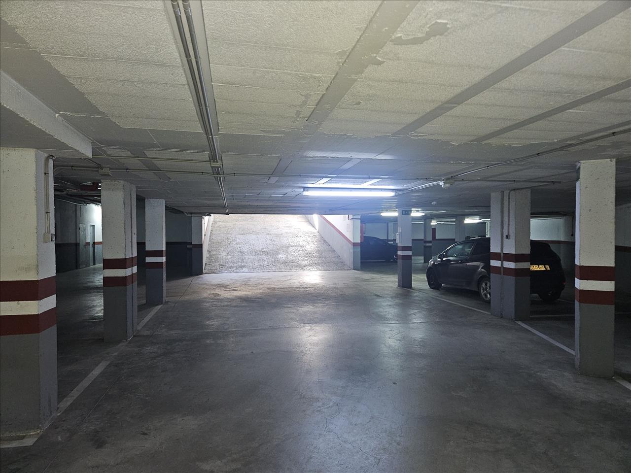 Parking en venta en Burguillos Sevilla Número 5