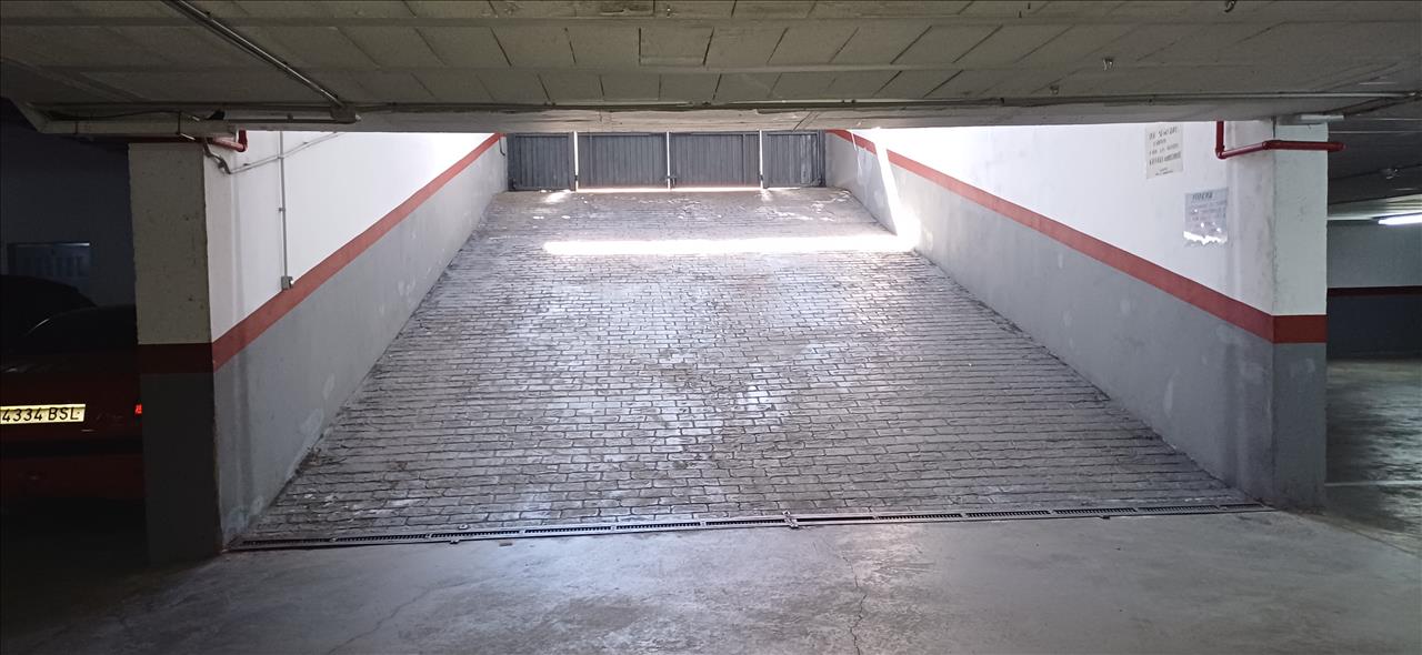 Parking en venta en Burguillos Sevilla Número 7
