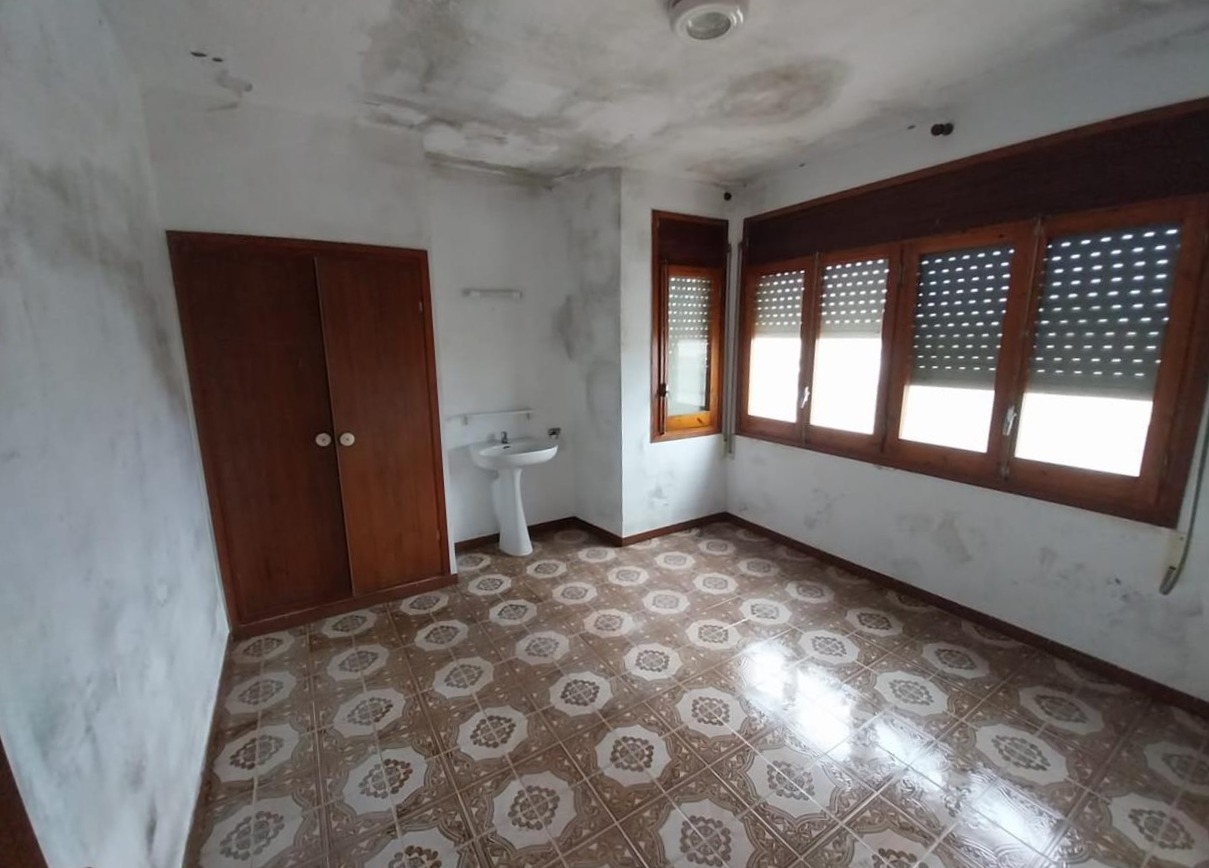 Piso en venta en Deltebre Tarragona Número 1