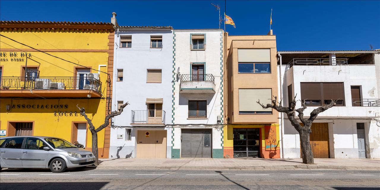 Casa en venta en Corbera d`Ebre Tarragona Número 8
