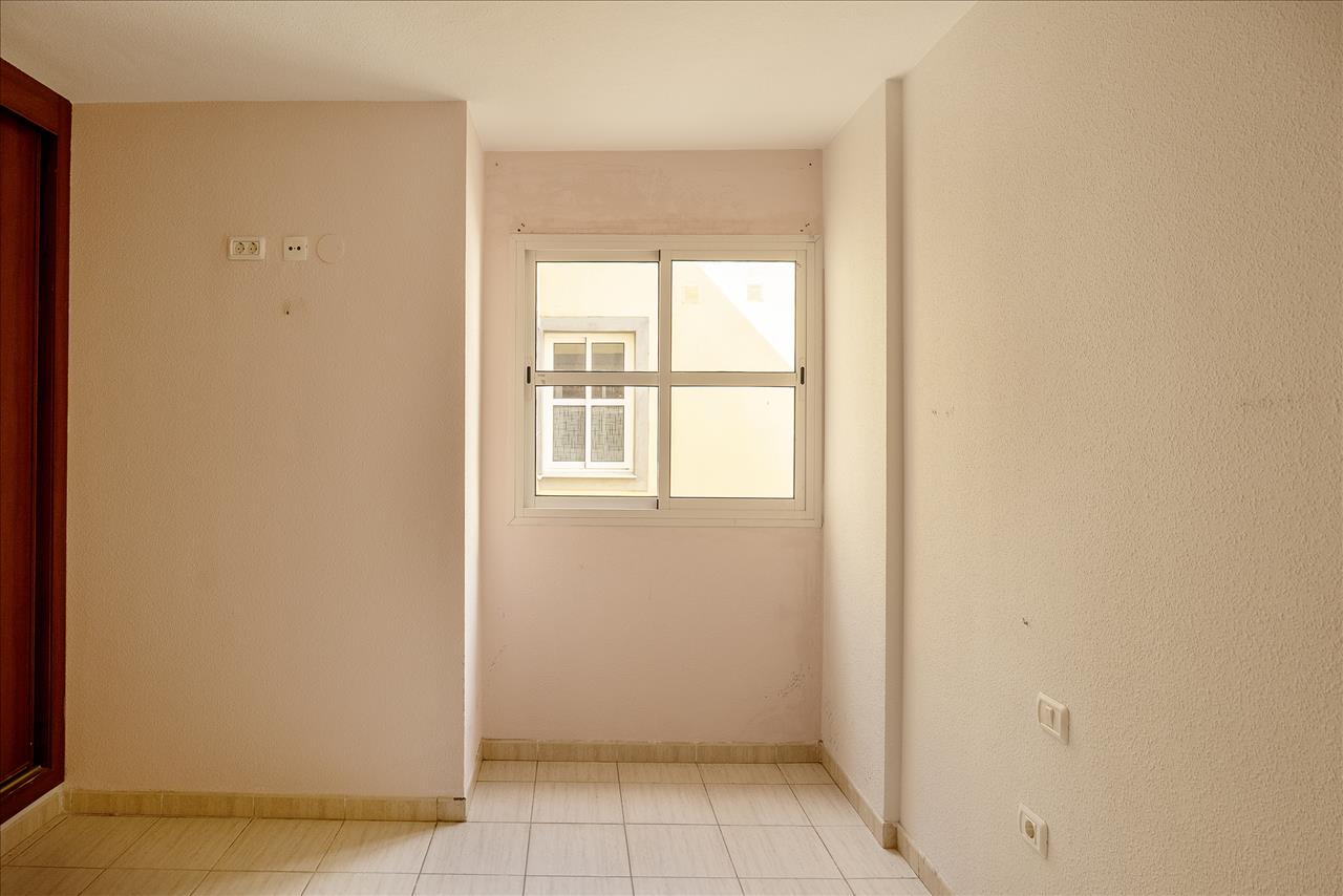 Piso en venta en Granadilla de Abona Santa Cruz de Tenerife Número 7