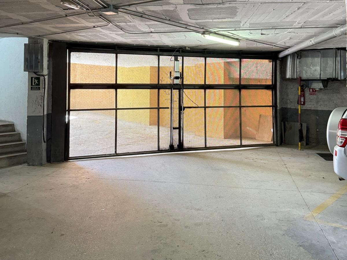Parking en venta en Rubí Barcelona Número 5