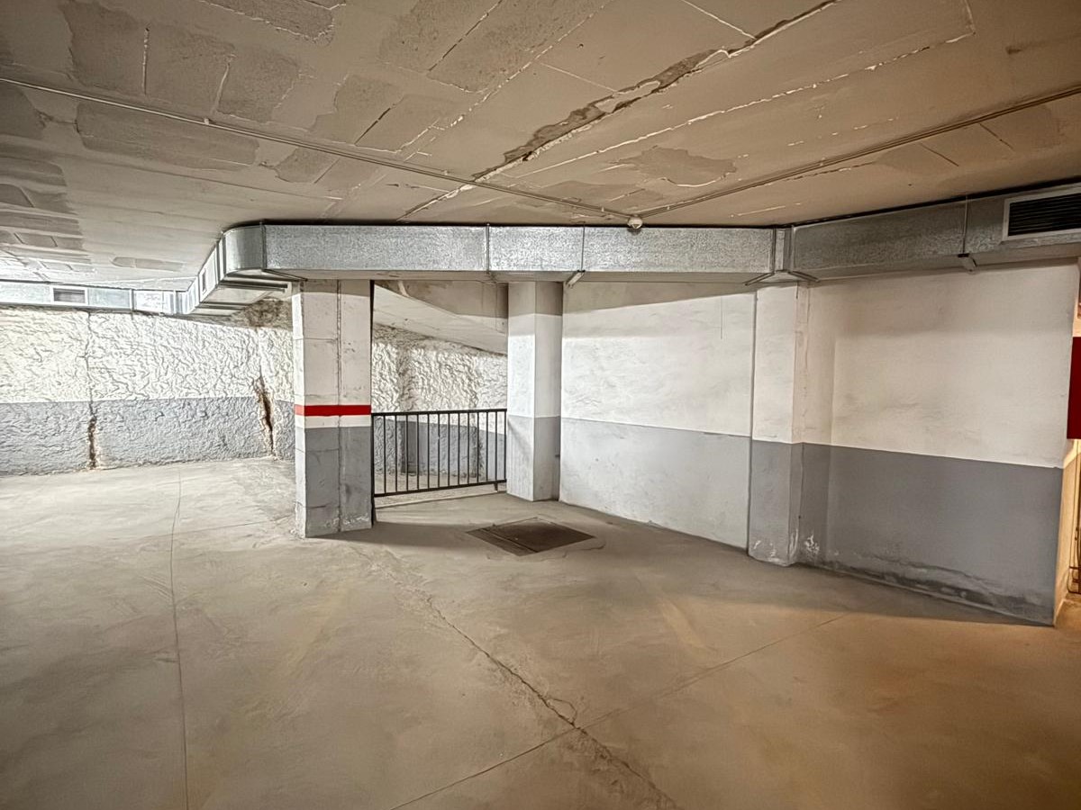 Parking en venta en Rubí Barcelona Número 2
