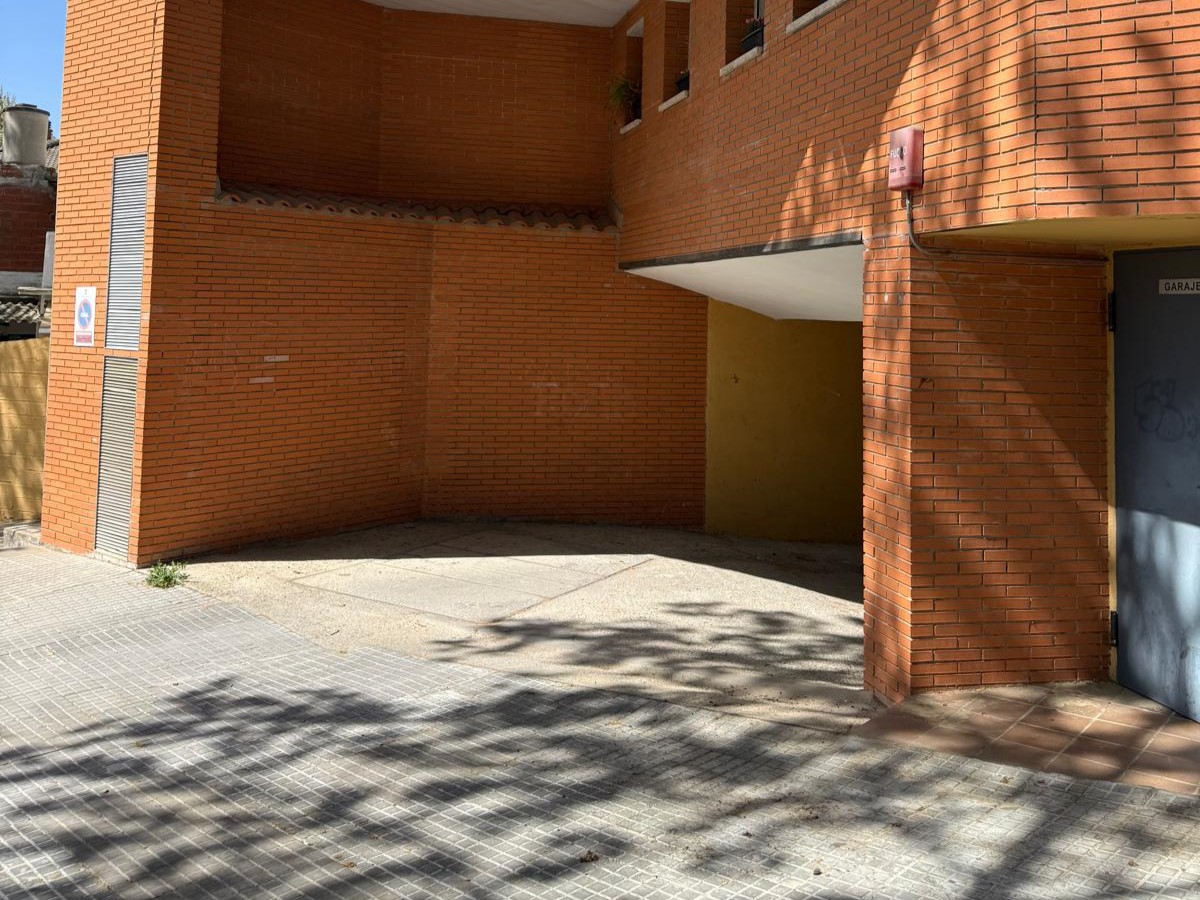 Parking en venta en Rubí Barcelona Número 8