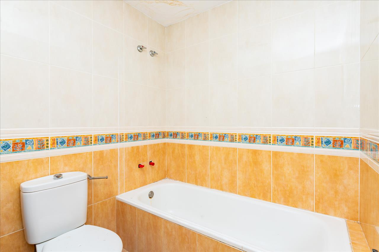 Piso en venta en Onda Castellón Número 18