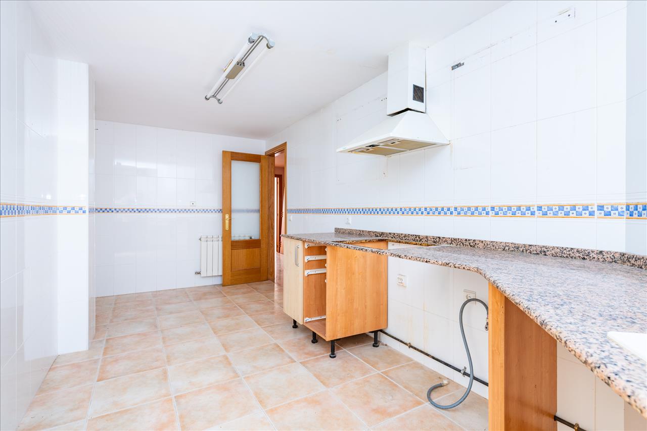 Piso en venta en Onda Castellón Número 15