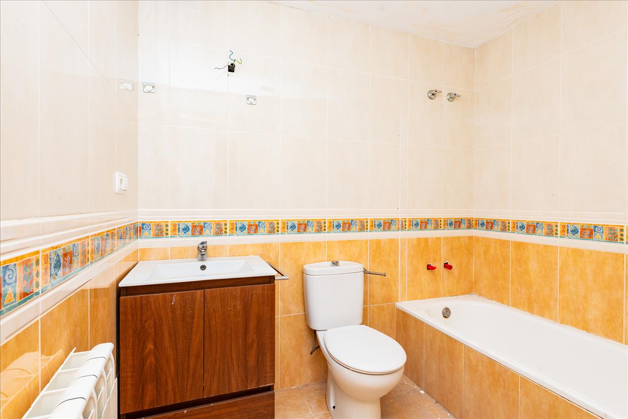 Piso en venta en Onda Castellón Número 17