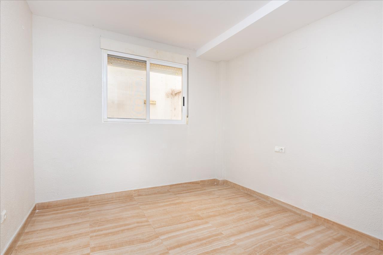 Piso en venta en Onda Castellón Número 3