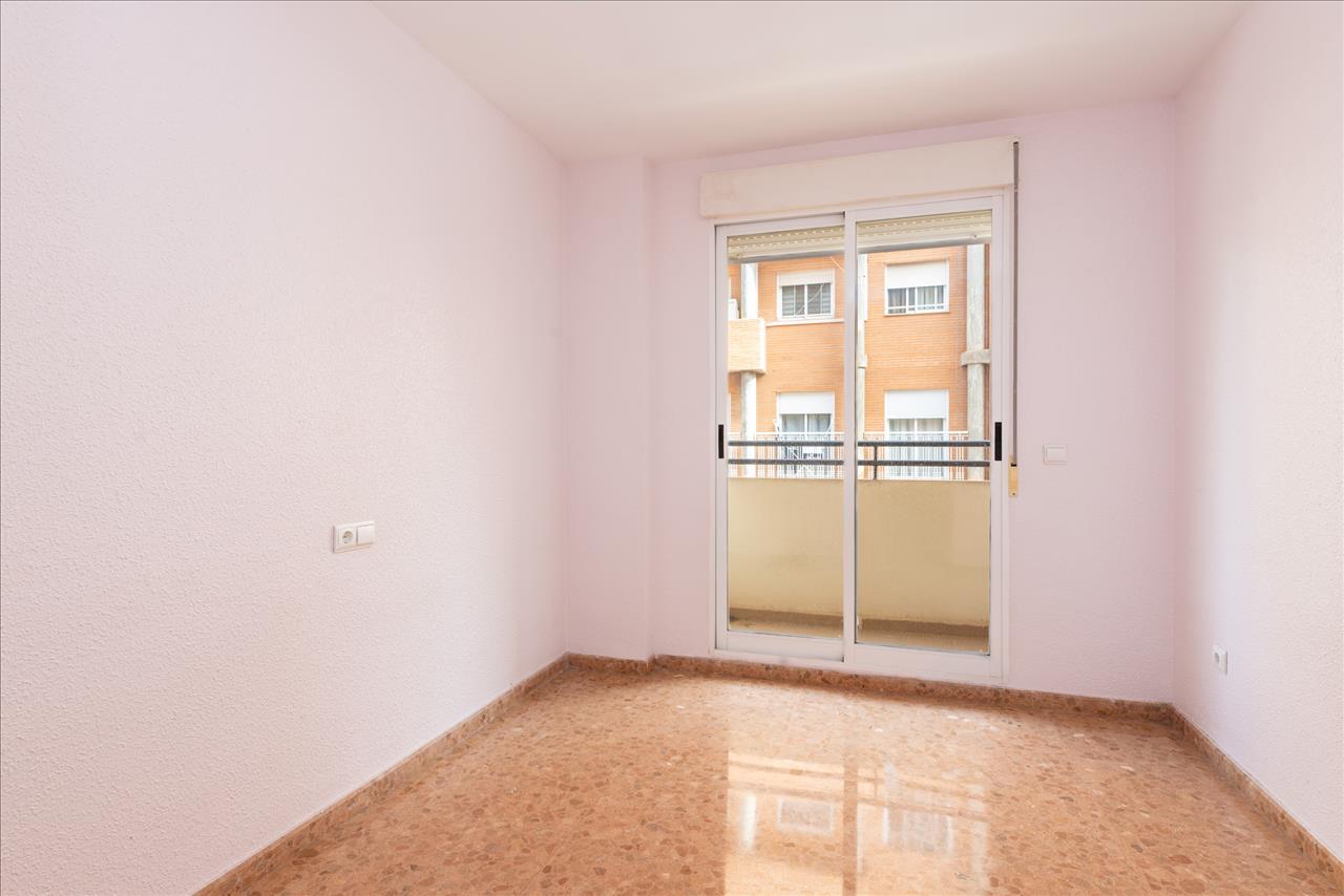 Piso en venta en Onda Castellón Número 6