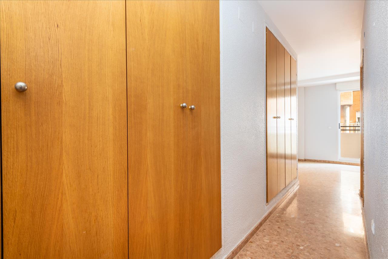Piso en venta en Onda Castellón Número 8