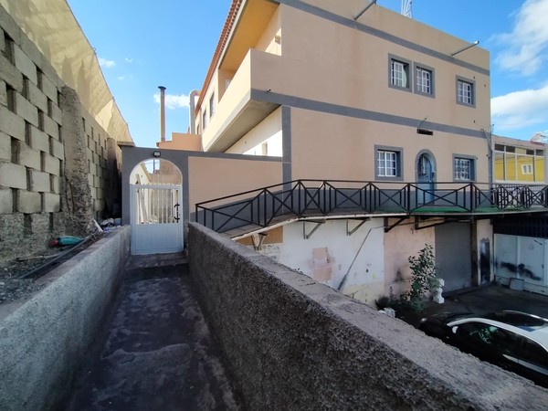 Piso en venta en Arona Santa Cruz de Tenerife Número 0